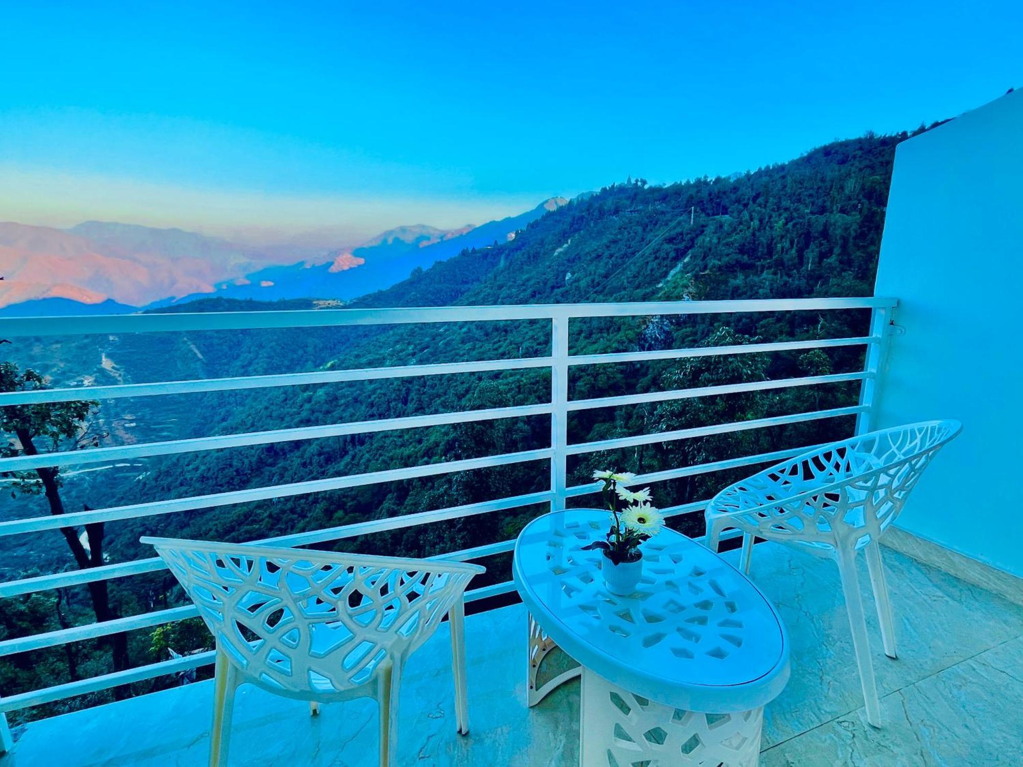 Hotel Classic Crown - #Scenic Mountain View #Open Terrace #Parking #Premium Rooms With Balcony #Guest Preferred #Best Selling Hotel In Mussoorie Exterior photo