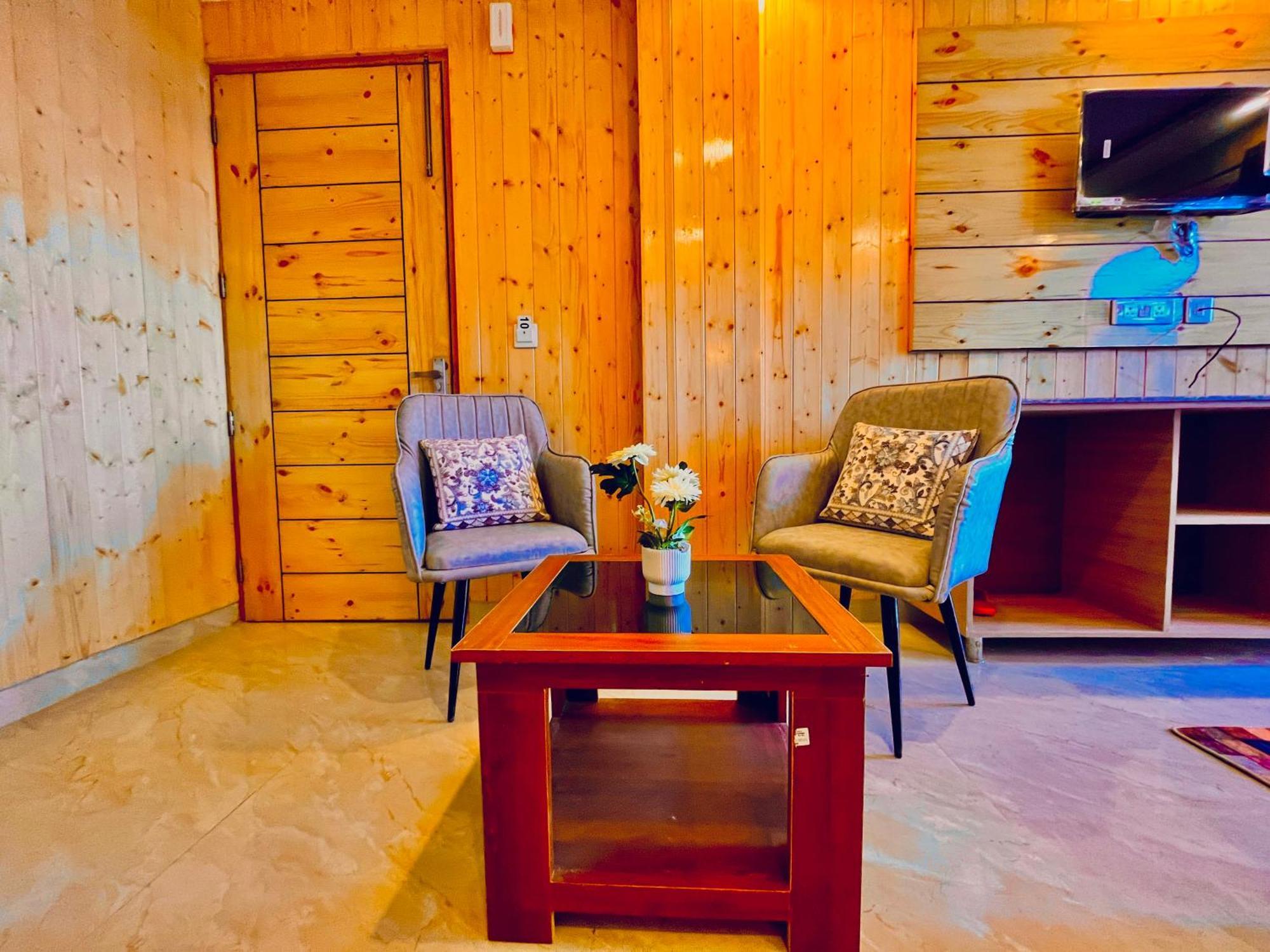 Hotel Classic Crown - #Scenic Mountain View #Open Terrace #Parking #Premium Rooms With Balcony #Guest Preferred #Best Selling Hotel In Mussoorie Exterior photo